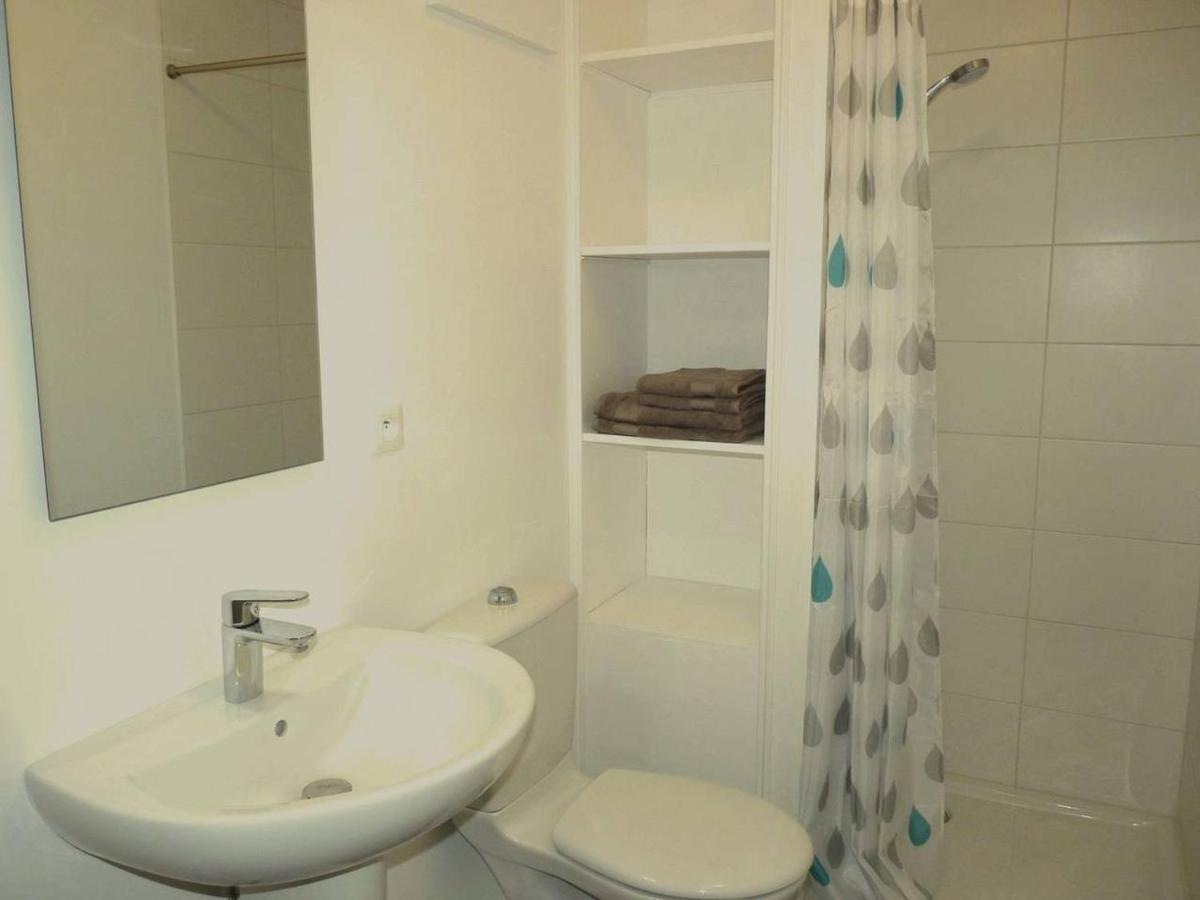 De L'Autre Cote Bed & Breakfast Garlin Bagian luar foto