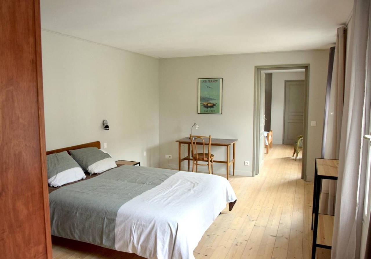 De L'Autre Cote Bed & Breakfast Garlin Bagian luar foto