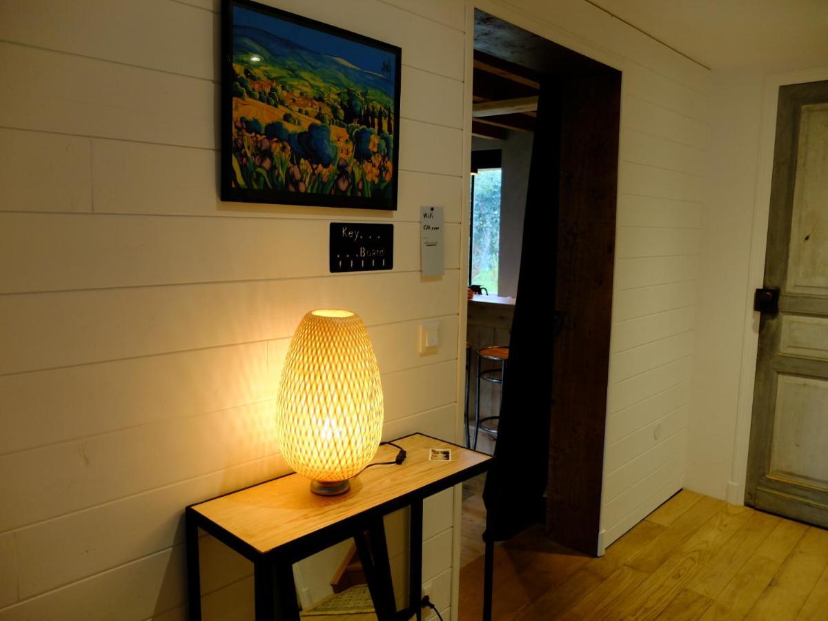 De L'Autre Cote Bed & Breakfast Garlin Bagian luar foto